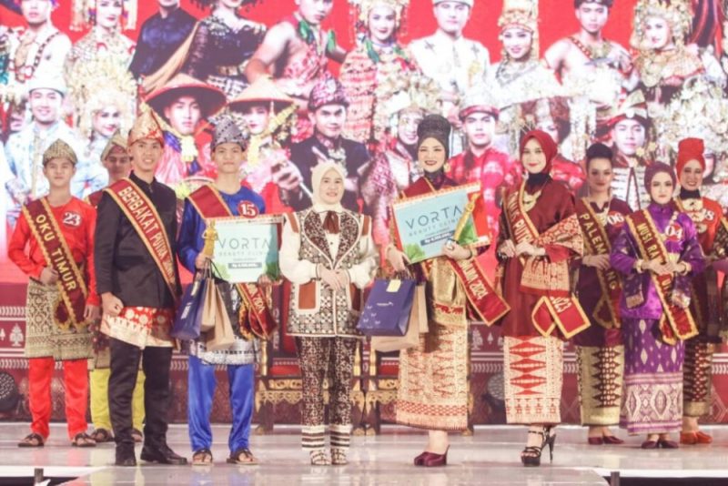 muba-bangga-kuyung-kupek-muba-berjaya-di-malam-pemilihan-putra-putri-sriwijaya-muba357pl1722177221-1024x683